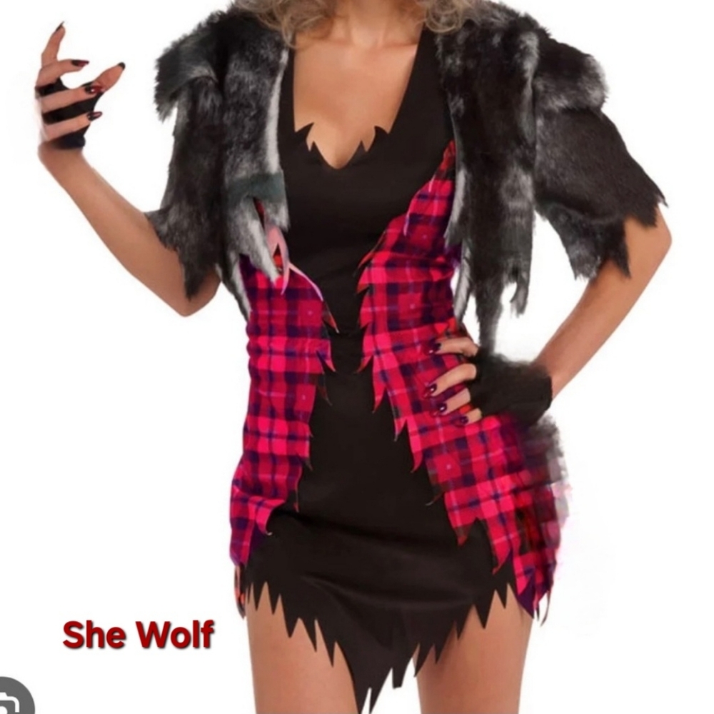 Red and Black She Wolf Costume Size Large - Picture 1 of 8